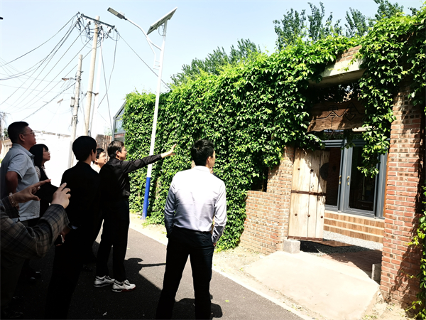 2023年5月7日會同武清區大孟莊鎮政府到北京大興參觀考察近零能耗建筑·零舍(圖1)